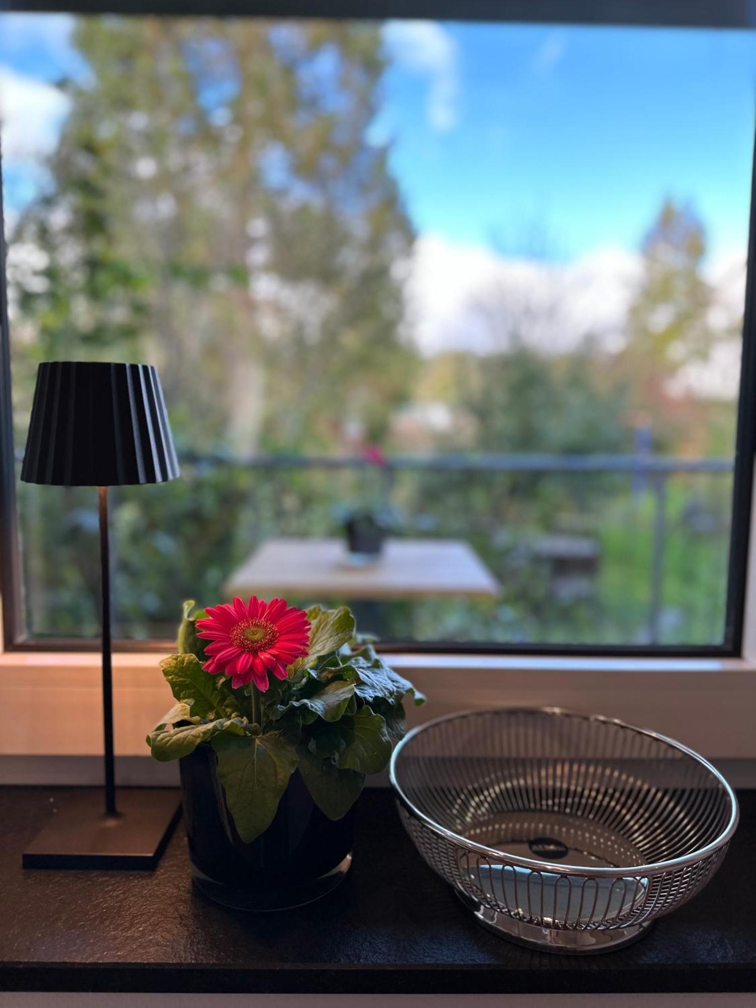 Apartment In Bad Wilhelmshoehe Mit Grossem Balkon Im Gruenen Und Kostenfreien Parkplaetzen Cassel Extérieur photo